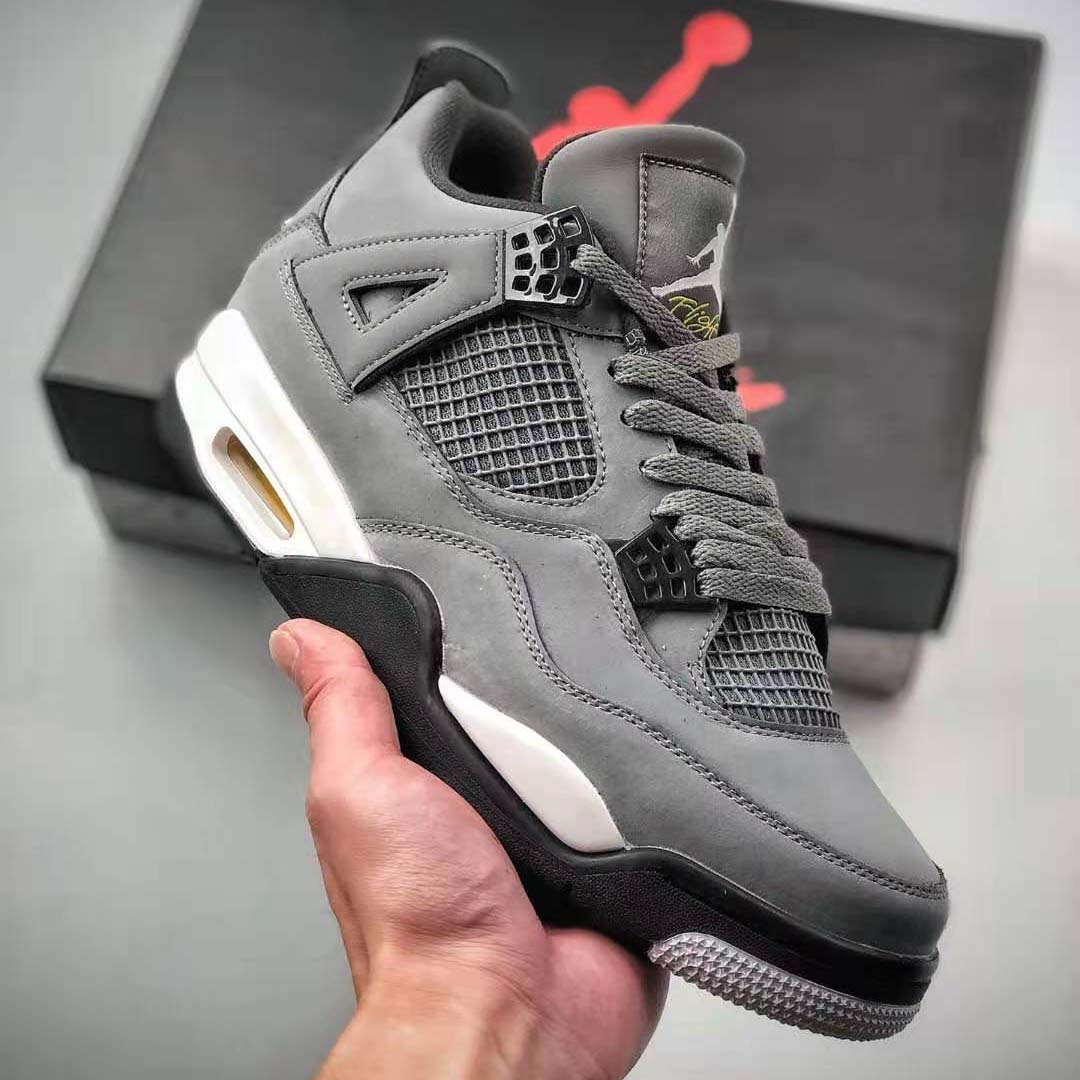 Air Jordan 4 