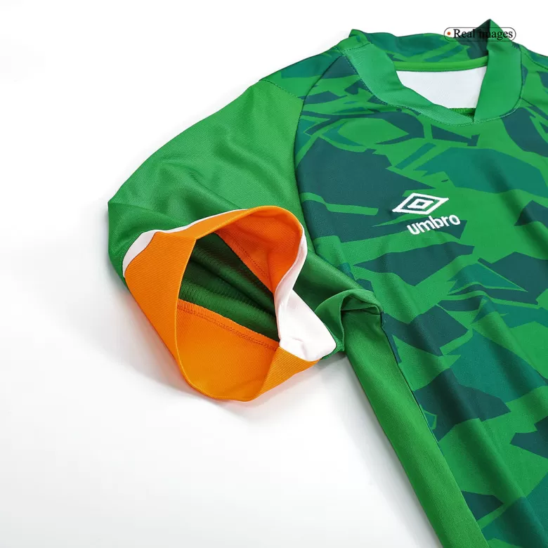 Umbro Men's Ireland Home Soccer Jersey 2022