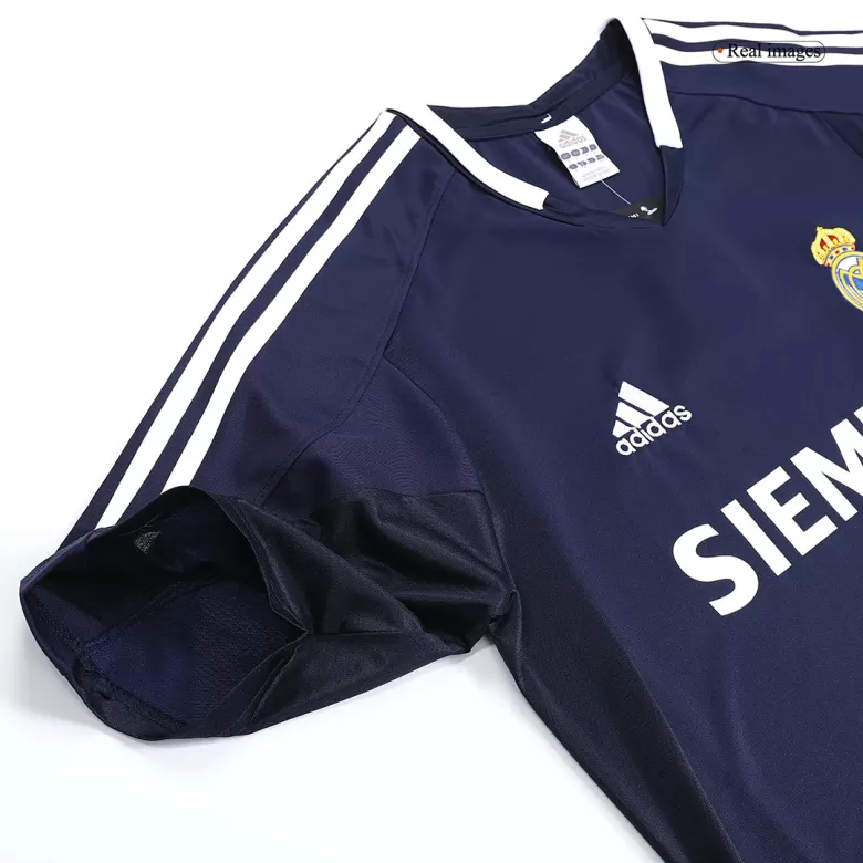 2004/05 Real Madrid Football Training Shirt / Vintage Soccer