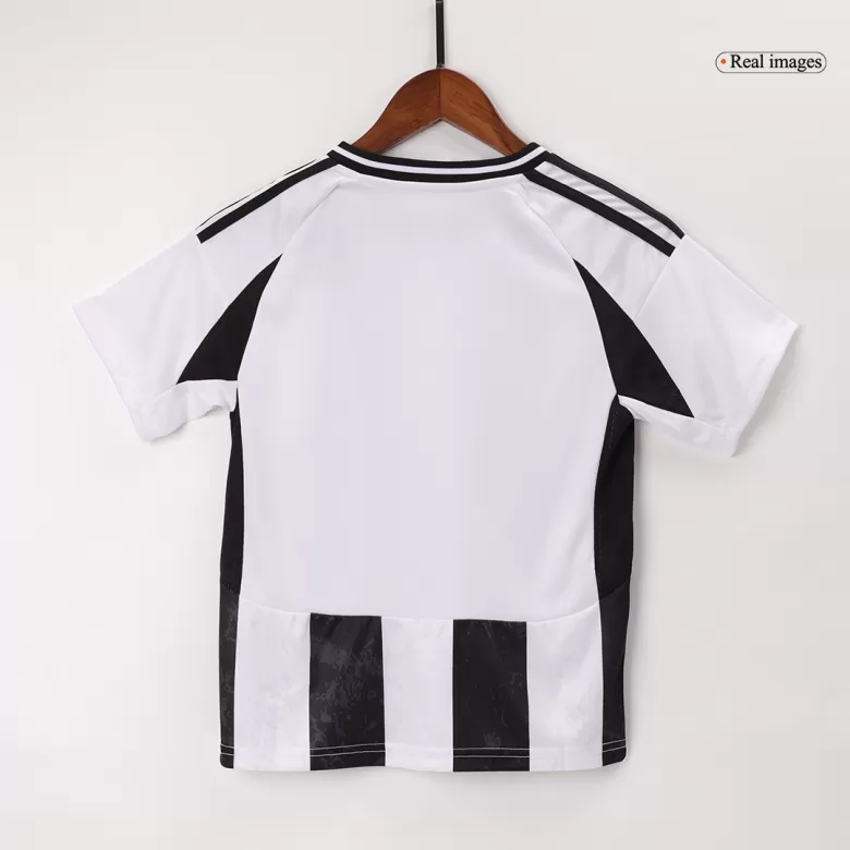 Kids Juventus Custom Home Full Soccer Kits
2024/25 - bestsoccerstore