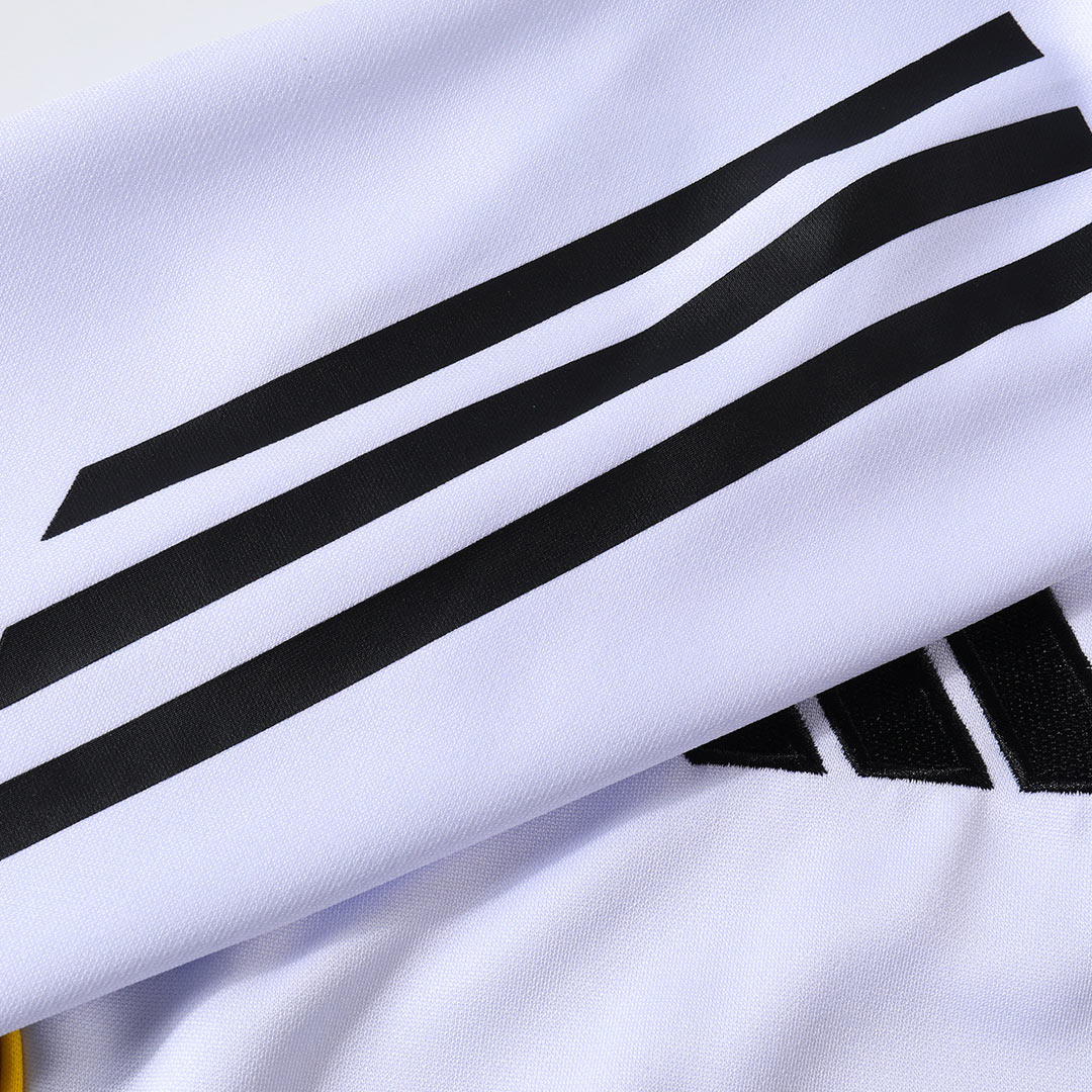 Real Madrid 1/4 Zipper Sweatshirt Soccer Training Kit 2025/26 - bestsoccerstore