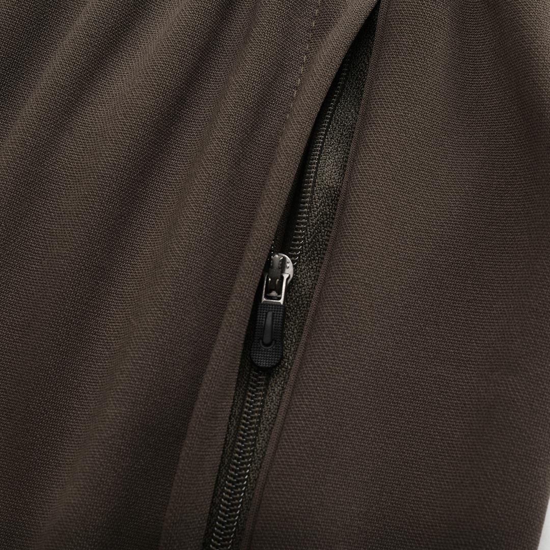 Real Madrid 1/4 Zipper Sweatshirt Soccer Training Kit 2025/26 - bestsoccerstore