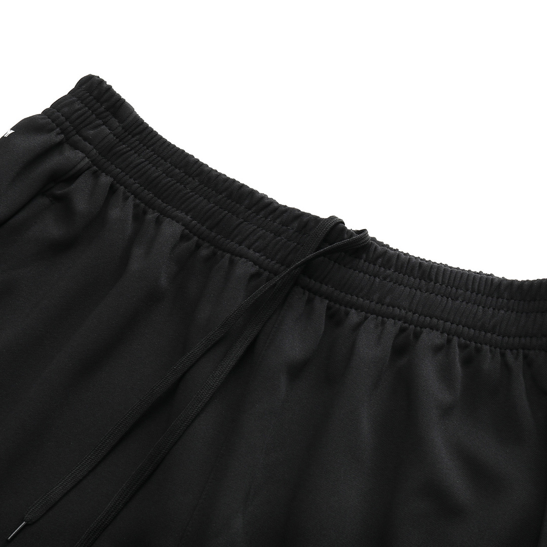 Liverpool Soccer 1/4 Zipper Sweatshirt Training Kit 2025/26 - bestsoccerstore