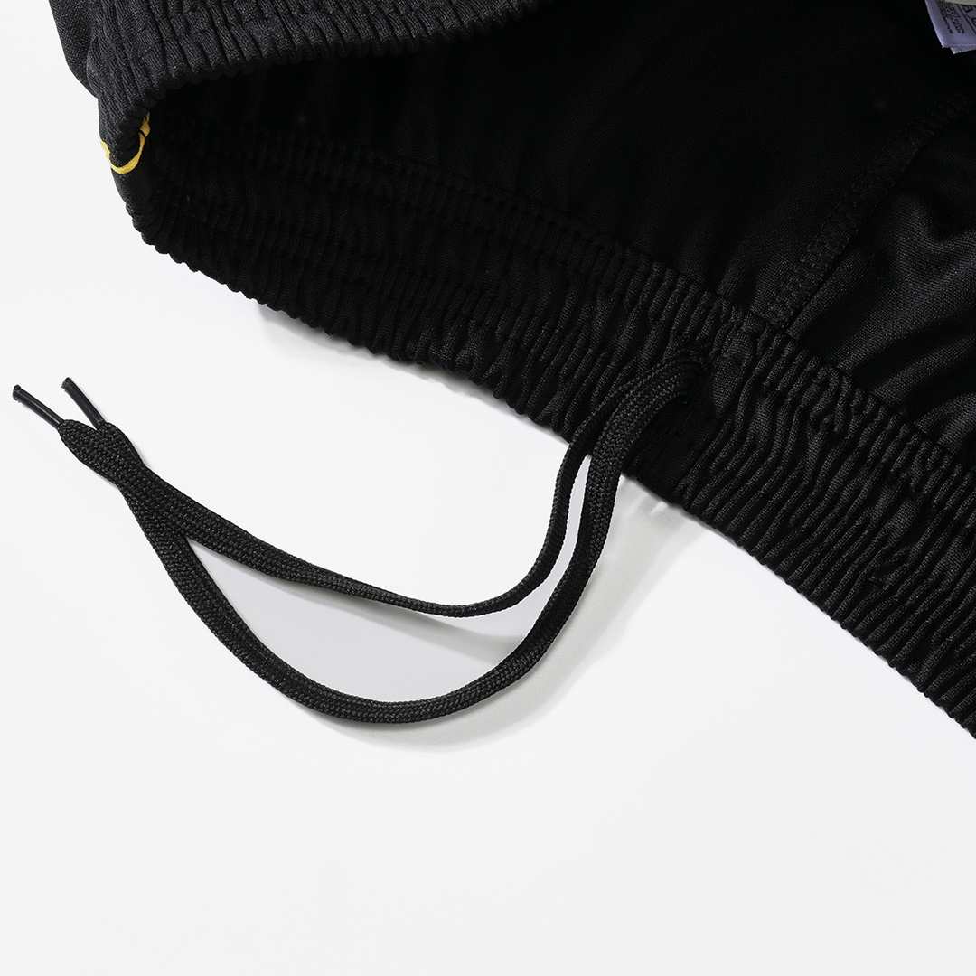 Real Madrid 1/4 Zipper Sweatshirt Soccer Training Kit 2025/26 - bestsoccerstore