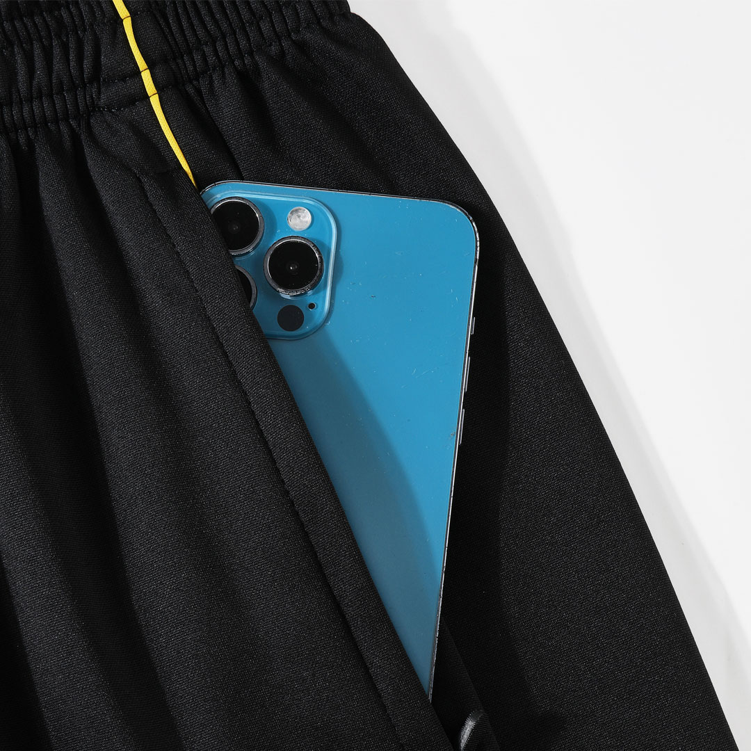 Real Madrid 1/4 Zipper Sweatshirt Soccer Training Kit 2025/26 - bestsoccerstore