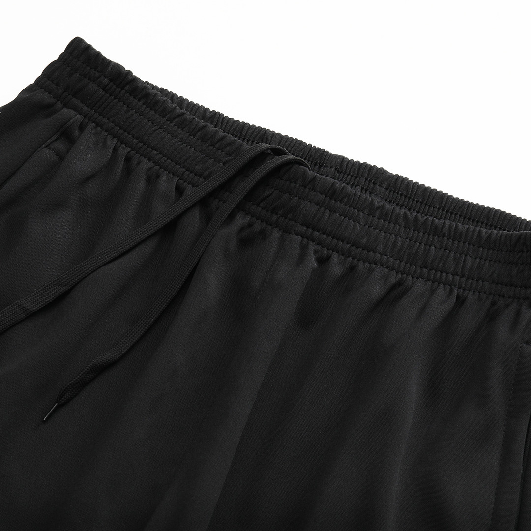 Liverpool Soccer 1/4 Zipper Sweatshirt Training Kit 2025/26 - bestsoccerstore